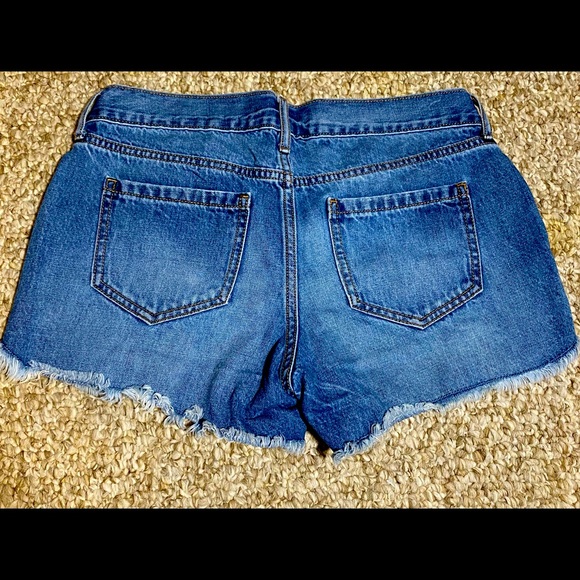 Old Navy The Diva Jean shorts! - Picture 2 of 3